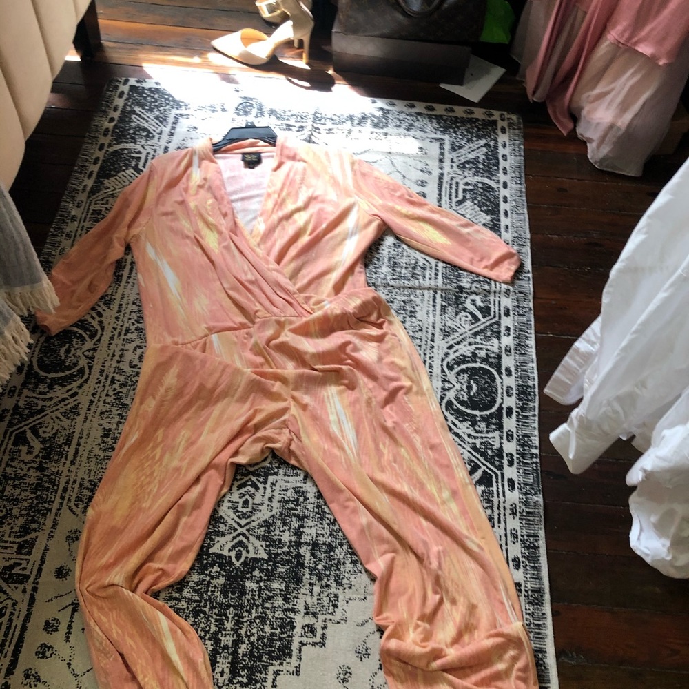 Jumper - Picture 2 of 2